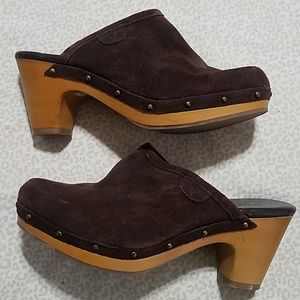 Ⓜ️American Eagle Outfitters Clogs